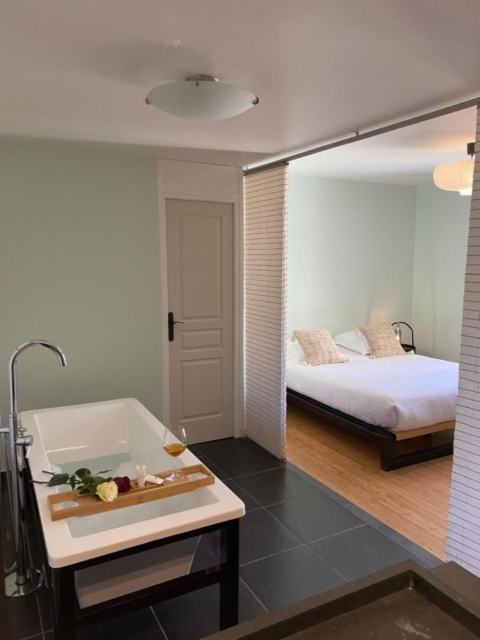 A L'Ombre D'Azay - Demeure D'Hotes - Guesthouse Esterno foto